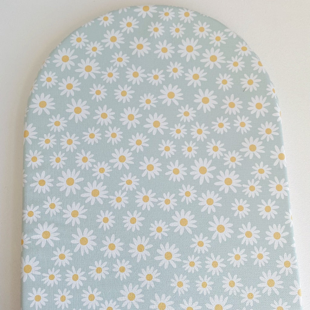 Basket Changing Mat - Daisy Print | Bobbin and Bumble.