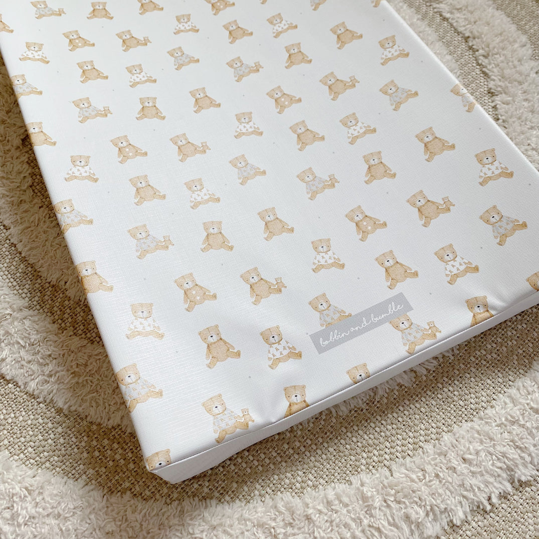 Anti-Roll Wedge Baby Changing Mat - Teddy Bears print | Bobbin and Bumble.