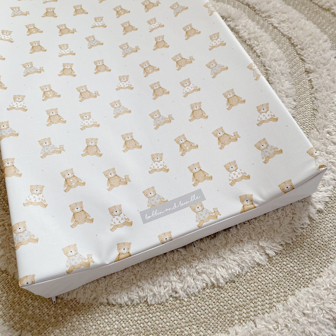 Anti-Roll Wedge Baby Changing Mat - Teddy Bears print | Bobbin and Bumble.