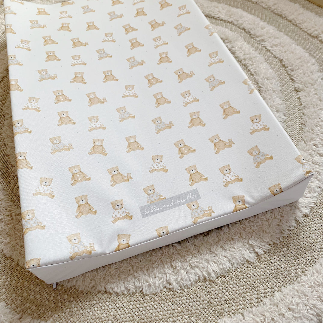 Anti-Roll Wedge Baby Changing Mat - Teddy Bears print | Bobbin and Bumble.